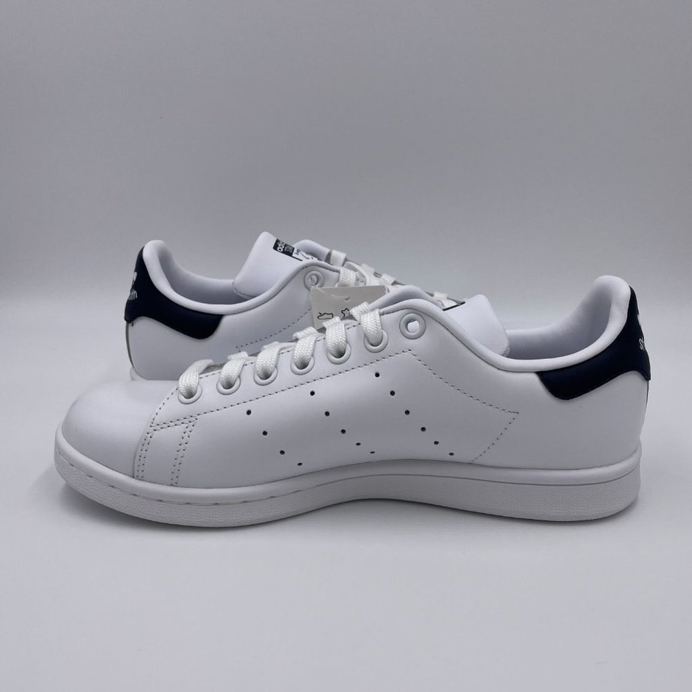 Adidas Stan Smith White / Navy Womens Shoes - Picture 2 of 8